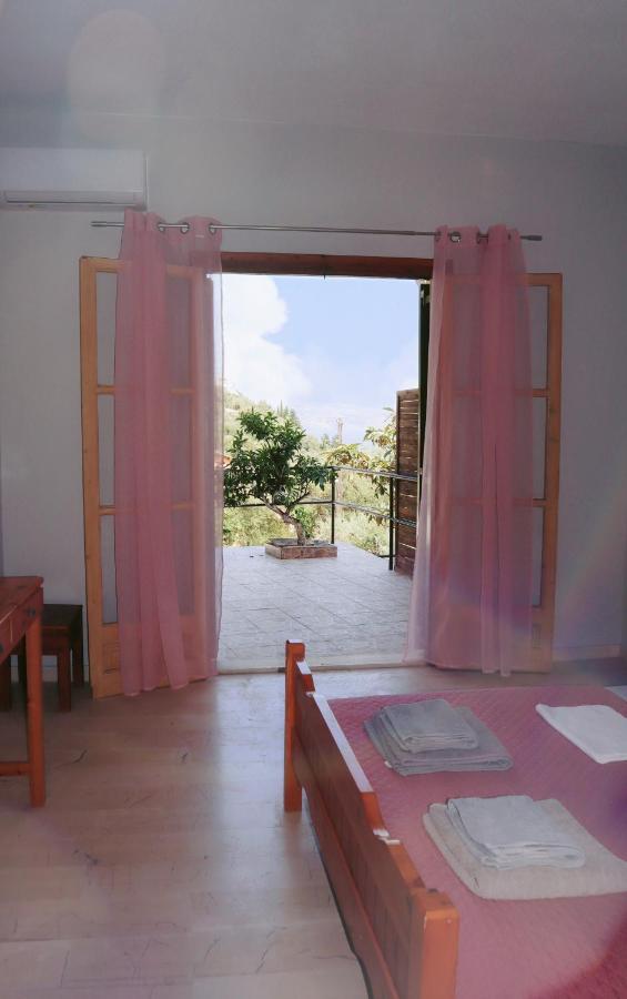Kaminaki Seaview Apartments Katavolos Экстерьер фото